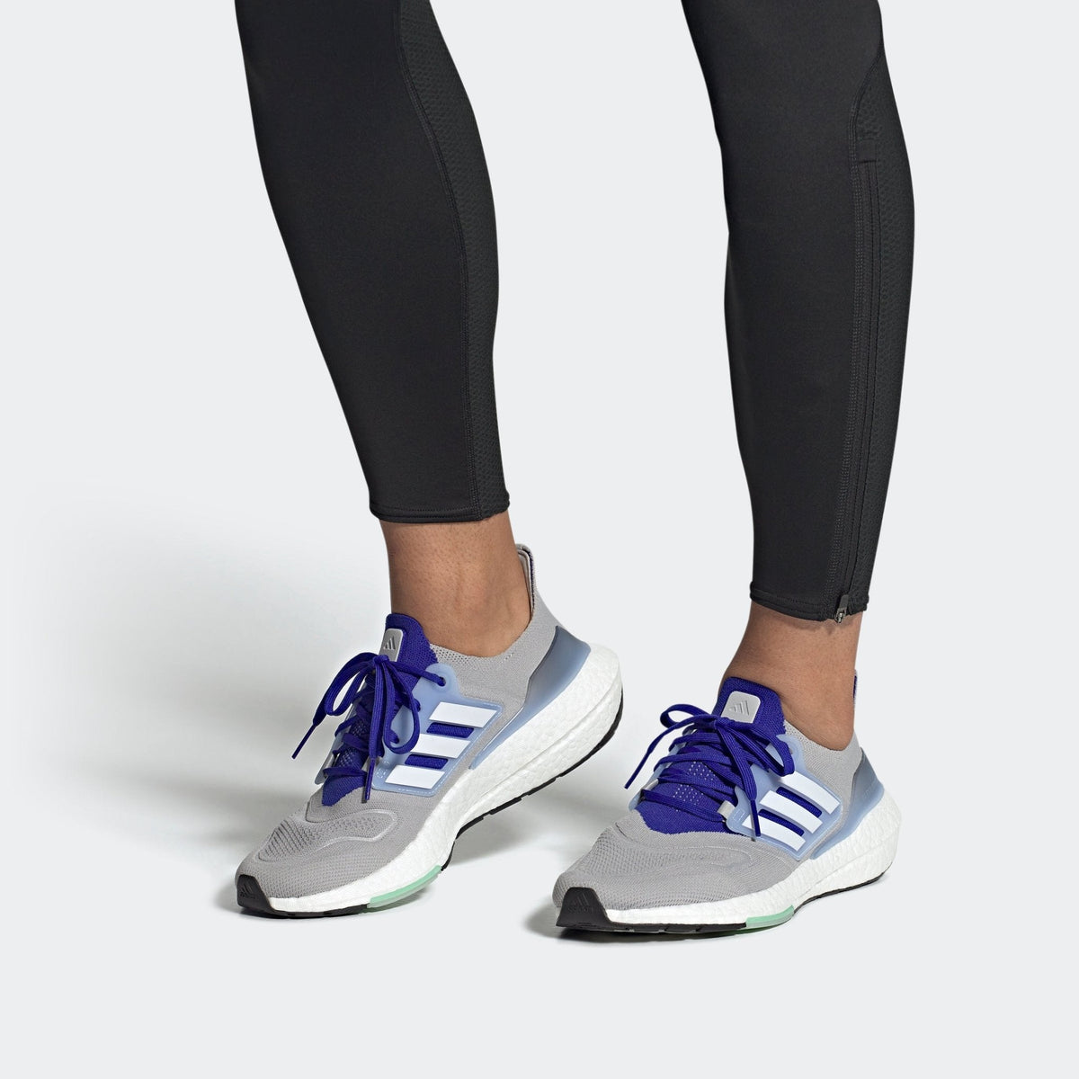 adidas Ultraboost 22 Grey/White/Lucid Blue